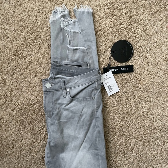 Articles of Society Grey Skinny Super Soft Jeans - Picture 2 of 6